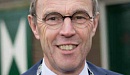 Burgemeester Henk Jan Bolding spreekt Hogelandsters toe