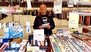Klaas Detz na 40 jaar afscheid markt in Bedum