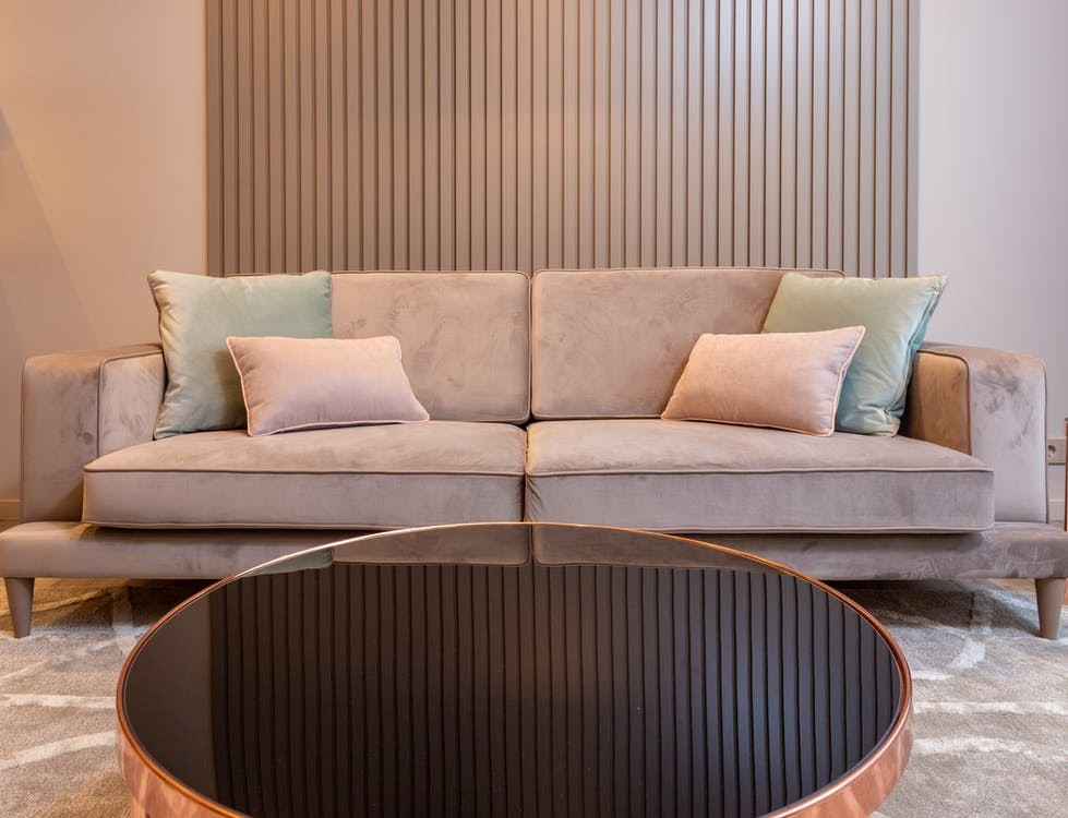 Op zoek naar een nieuwe bank in huis? Lees deze tips.