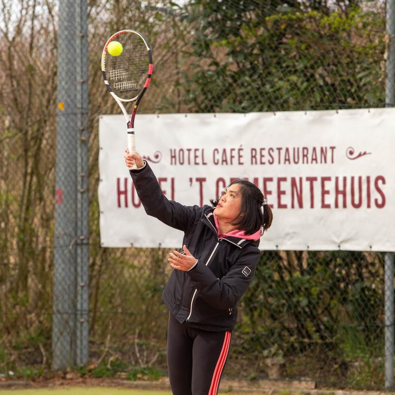 Peter Russchen open tennis toernooi in Bedum succesvol verlope 001