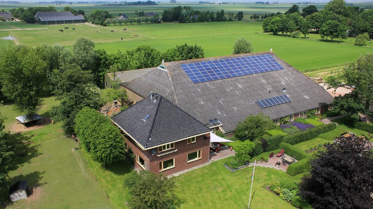 Bedum Gaat Groen: Zonne-energie als Lichtpunt in 2024