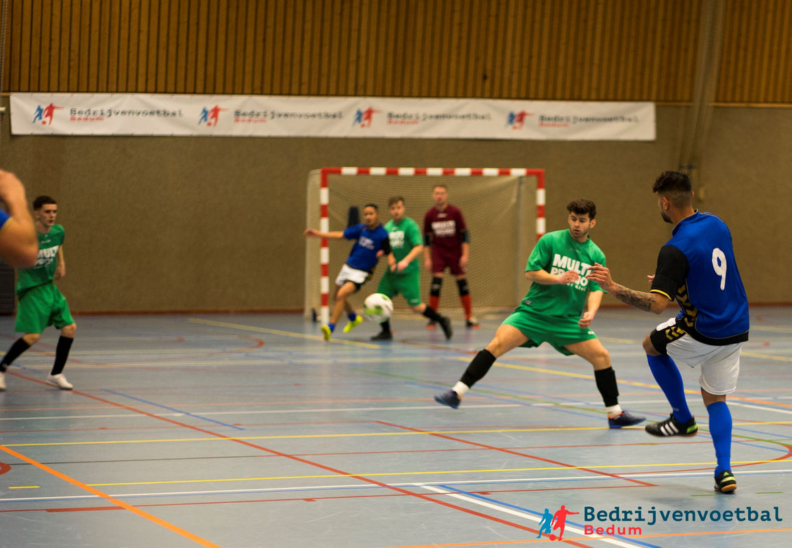 Kooijmans Kalkvrij Zaalvoetbalgala Bedum een week vol bedrijvenvoetbal en entertainment