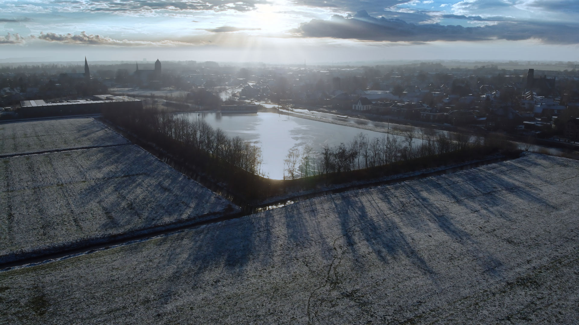 IJsbaan Bedum vanuit de lucht - 10 januari 2024