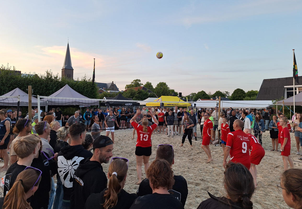 Dio de Janeiro in Bedum Beachvolleybal Strandfeest 2025 Finale Bedrijven